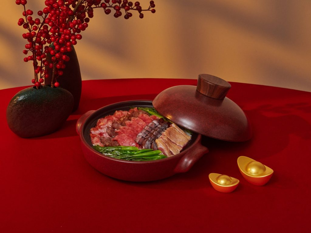[Review] Golden Peony’s Dragon-Shaped Perch, Gold Flakes Yu Sheng and Flambéed Suckling Pig Presents A Refined Cantonese Feast for the Year of the Horse - Alvinology