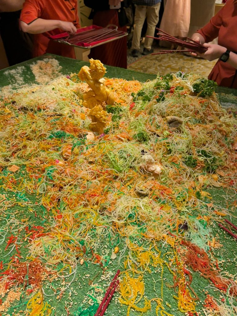 [Review] Golden Peony’s Dragon-Shaped Perch, Gold Flakes Yu Sheng and Flambéed Suckling Pig Presents A Refined Cantonese Feast for the Year of the Horse - Alvinology