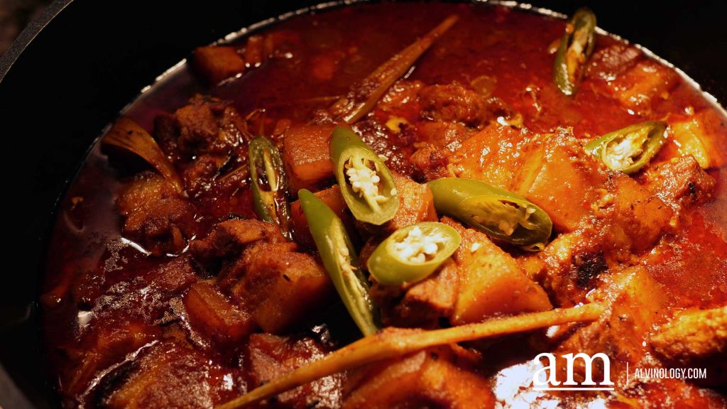 [Review] Rediscovering Peranakan Classics at Grand Copthorne Waterfront’s New Peranakan Buffet Spread - Alvinology