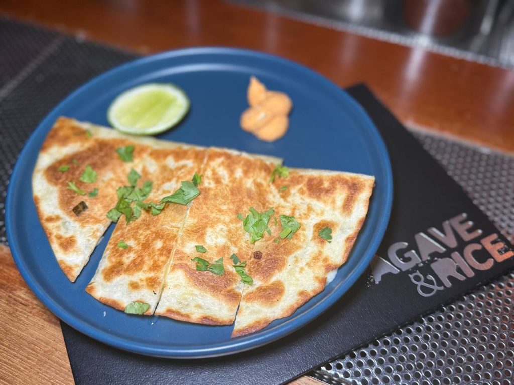 Step Inside Singapore’s Purrfectly Hidden Bar: Cat Bite Club - Alvinology