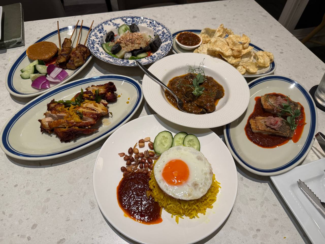 [Review] An Unlimited Taste of Local Flavours at Tanglin Cookhouse at just $29.90 - Alvinology