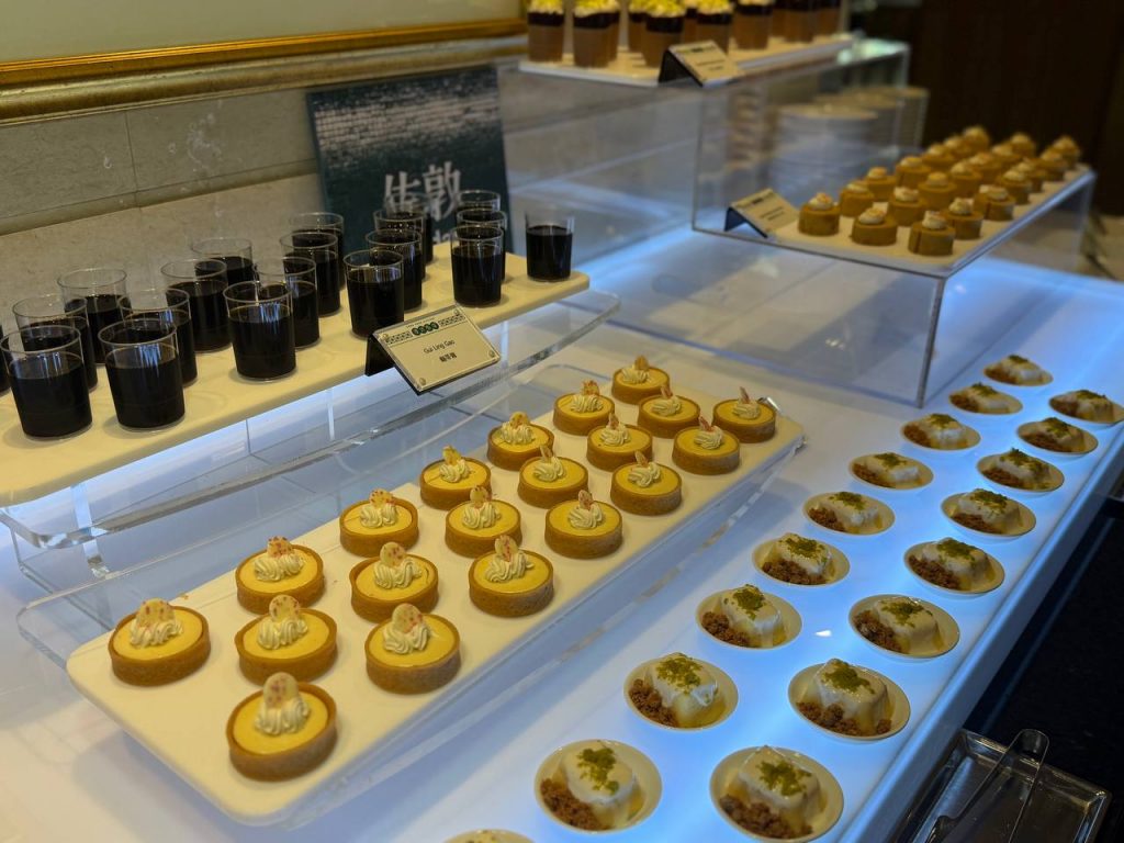 A Value-Packed Hong Kong Lunch Buffet at Café Mosaic - Alvinology