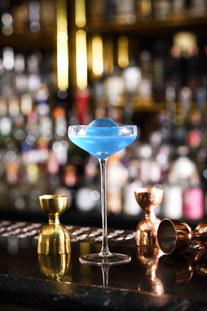 Firefly Bar at Sindhorn Kempinski Hotel Bangkok Unveils New Cocktail Menu “In Pursuit of the Firefly” Firefly Bar at Sindhorn Kempinski Hotel Bangkok Unveils New Cocktail Menu “In Pursuit of the Firefly” - Alvinology