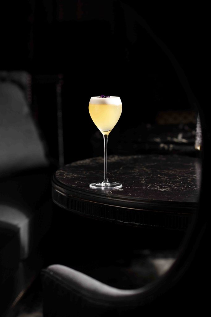 Firefly Bar at Sindhorn Kempinski Hotel Bangkok Unveils New Cocktail Menu “In Pursuit of the Firefly” Firefly Bar at Sindhorn Kempinski Hotel Bangkok Unveils New Cocktail Menu “In Pursuit of the Firefly” - Alvinology