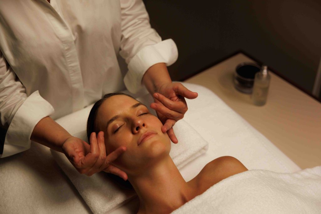 Raffles Spa Partners Omorovicza to Debut Heritage Hungarian Skincare in Singapore - Alvinology