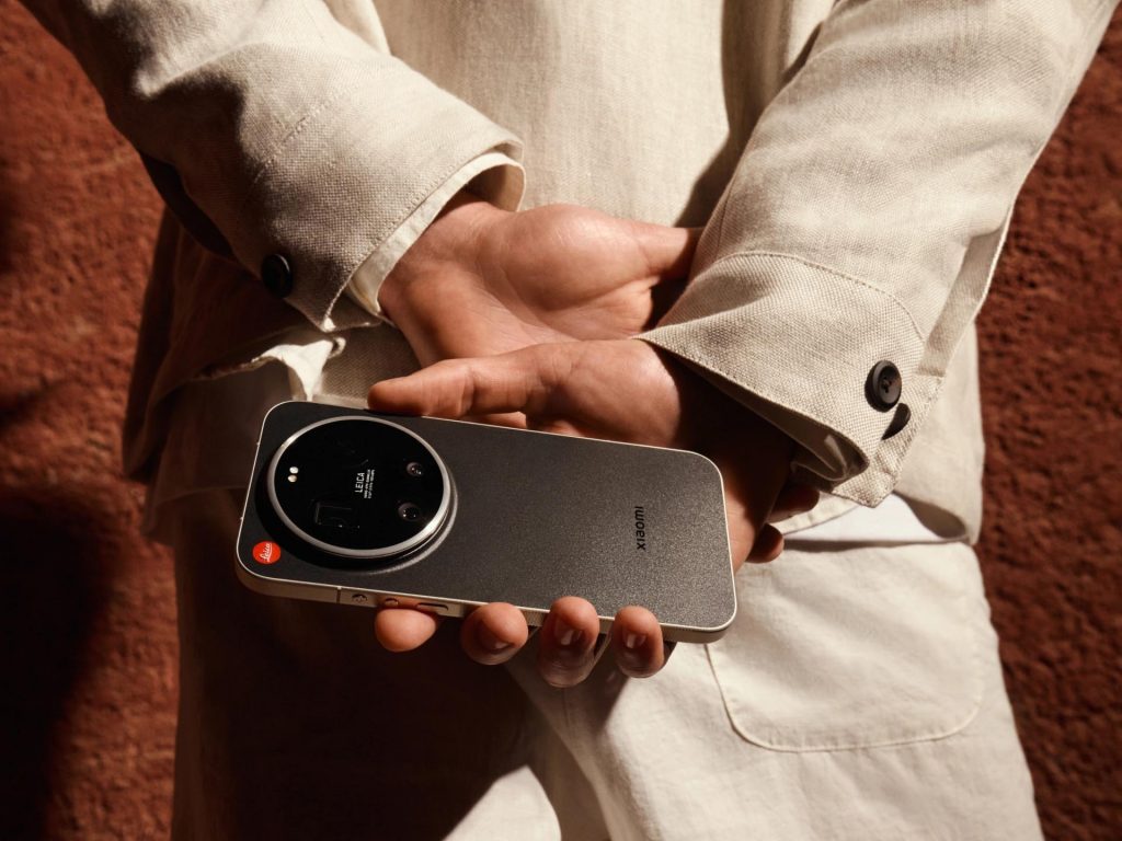 Leica Camera AG Unveils First International Leica Leitzphone Powered by Xiaomi - Alvinology