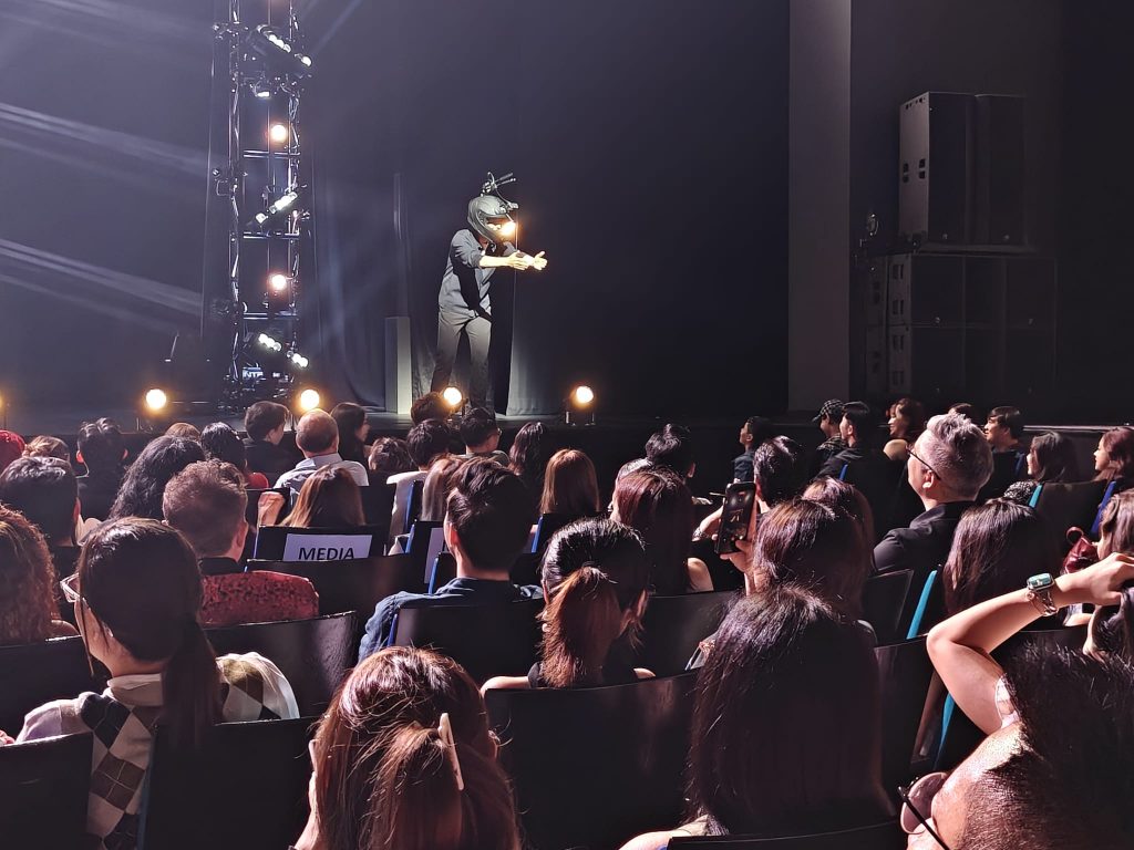 [Review] Now You See Me Live Trades Movie Magic for Real Time High Tech Tricks and Houdini Style Escapes, Wows Crowd in Singapore - Alvinology