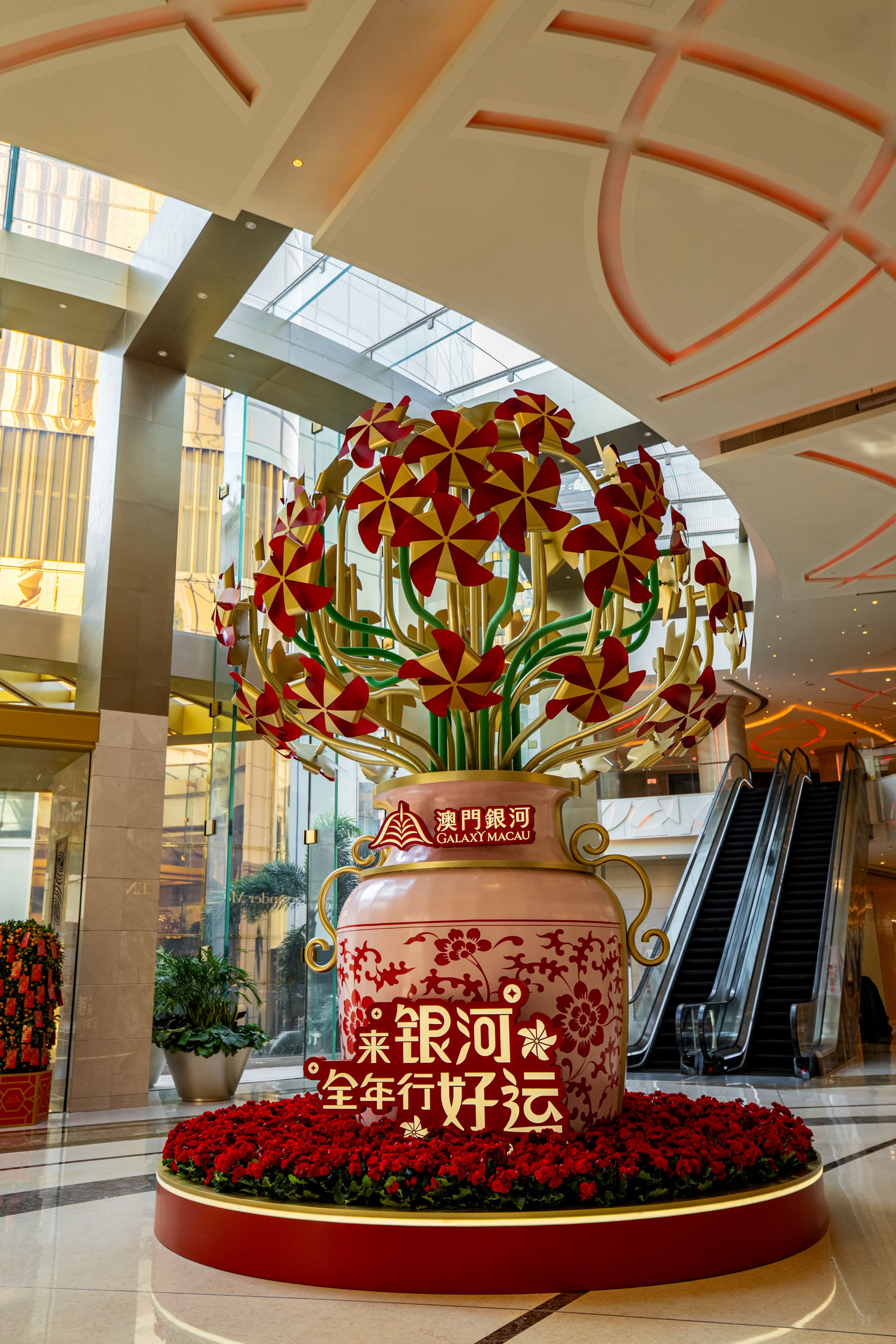 "Start the Year Lucky at Galaxy Macau": Playful Festive Privileges Usher in the Year of the Horse at Asia’s Leading Luxury Resort This Chinese New Year, spin the lucky windmills at Galaxy Macau to wish for fortune and health, while enjoying the wondrous array of privileges across the award-winning luxury resort.
