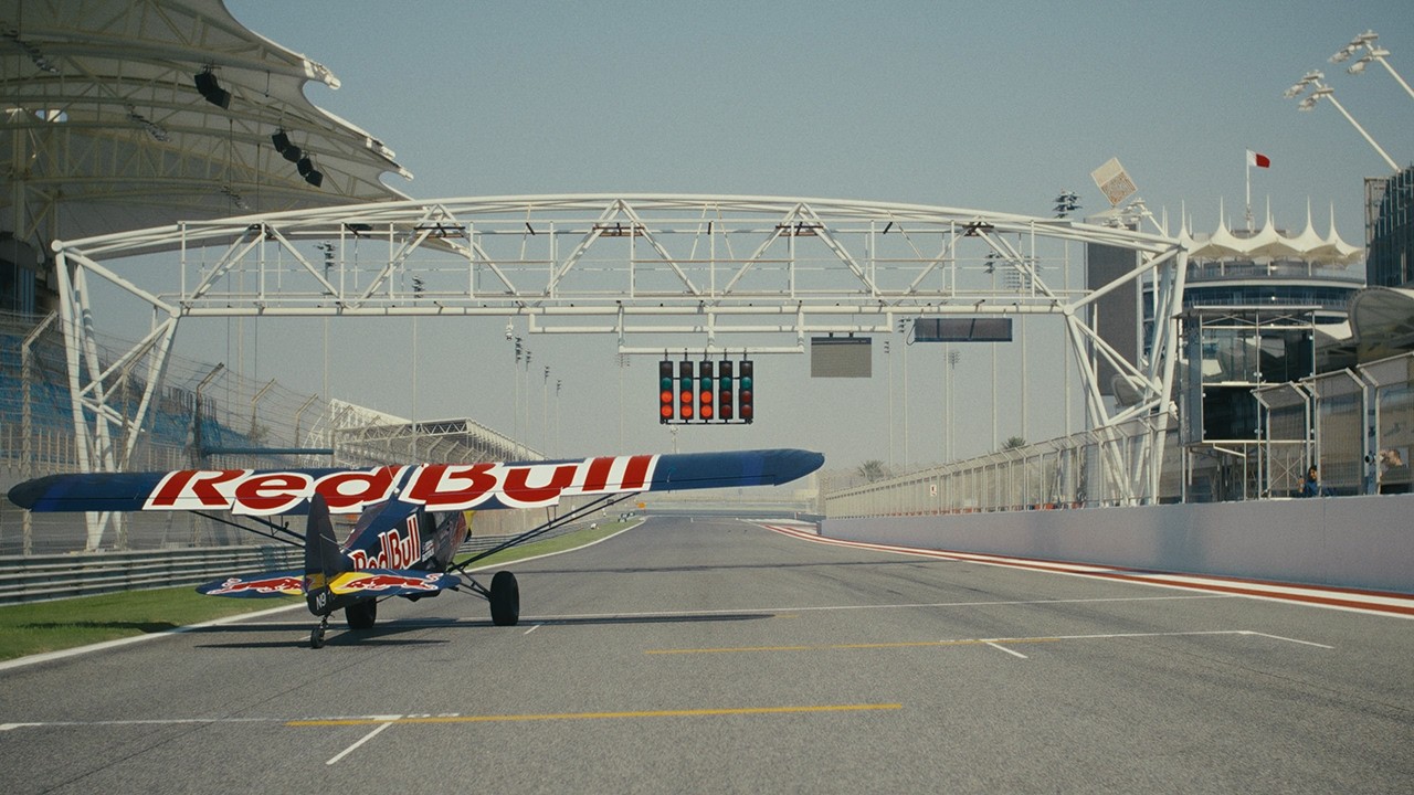 BRP-Rotax: Aircraft Meets Racetrack – Luke Czepiela Flies the Racing Line at Bahrain International Circuit - Alvinology