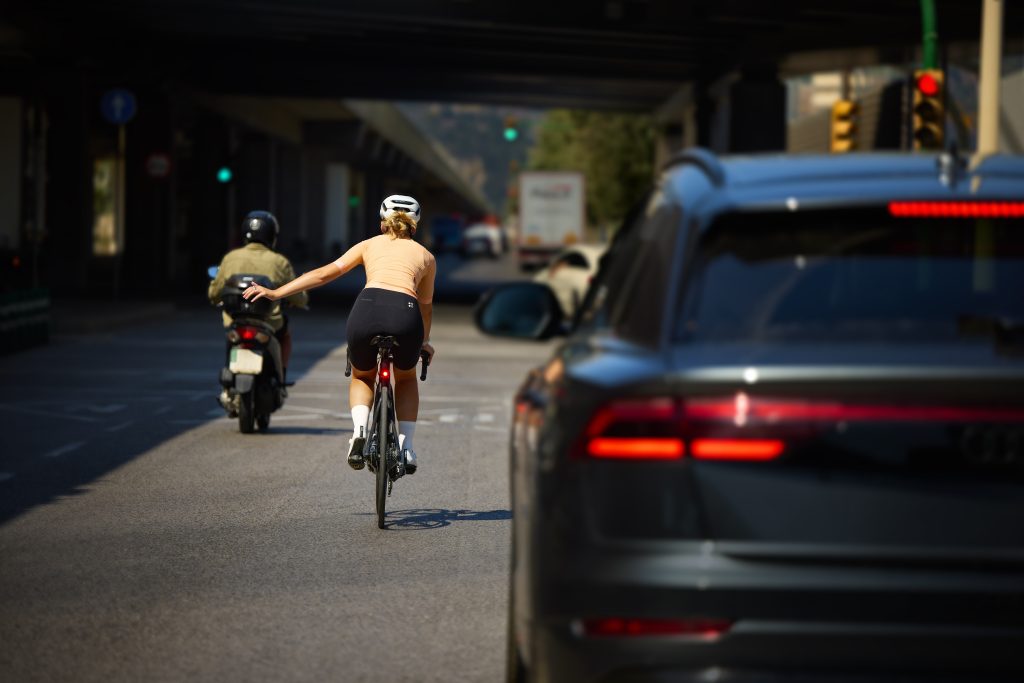 Garmin Launches Varia RearVue 820, Its Brightest and Most Powerful Radar Tail Light Yet - Alvinology