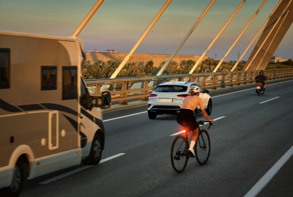 Garmin Launches Varia RearVue 820, Its Brightest and Most Powerful Radar Tail Light Yet Garmin Launches Varia RearVue 820, Its Brightest and Most Powerful Radar Tail Light Yet - Alvinology