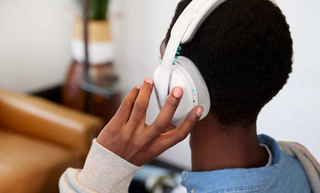 [Review] Logitech Lightspeed G325: One Headset for Work, Play and Everything in Between - Alvinology