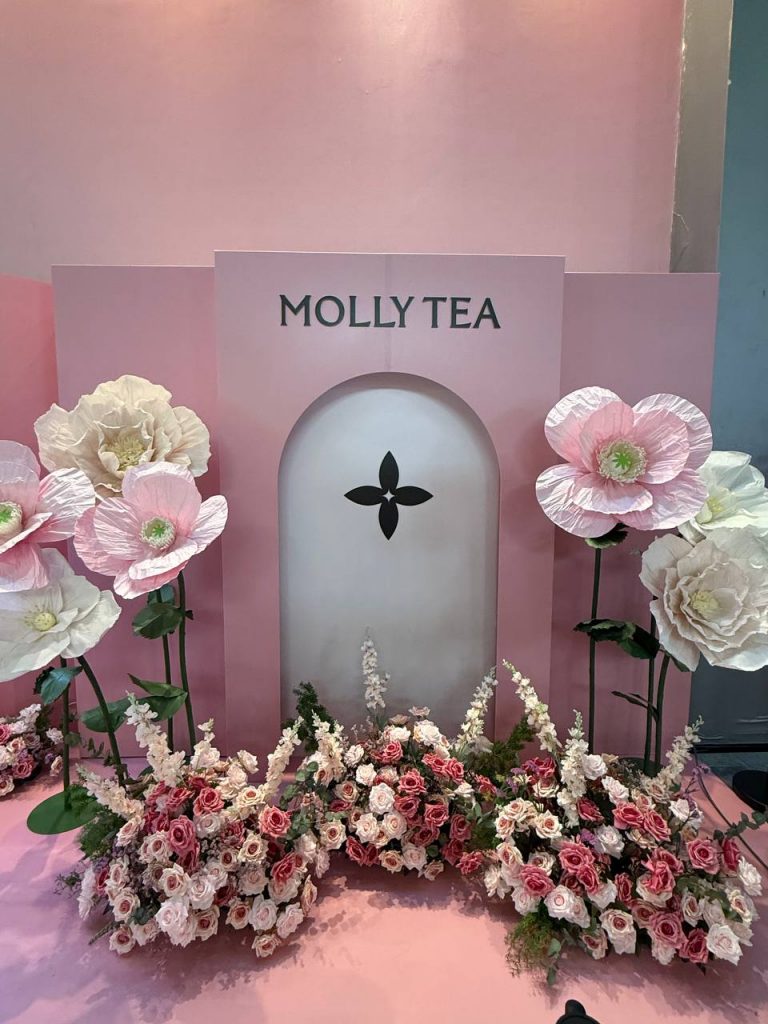 Molly Tea Lands in Singapore with Its Largest Southeast Asia Flagship - Alvinology