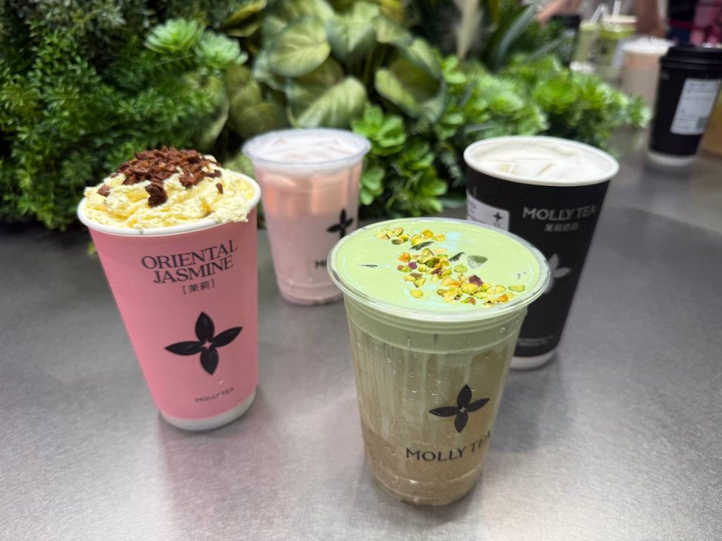 Molly Tea Lands in Singapore with Its Largest Southeast Asia Flagship - Alvinology
