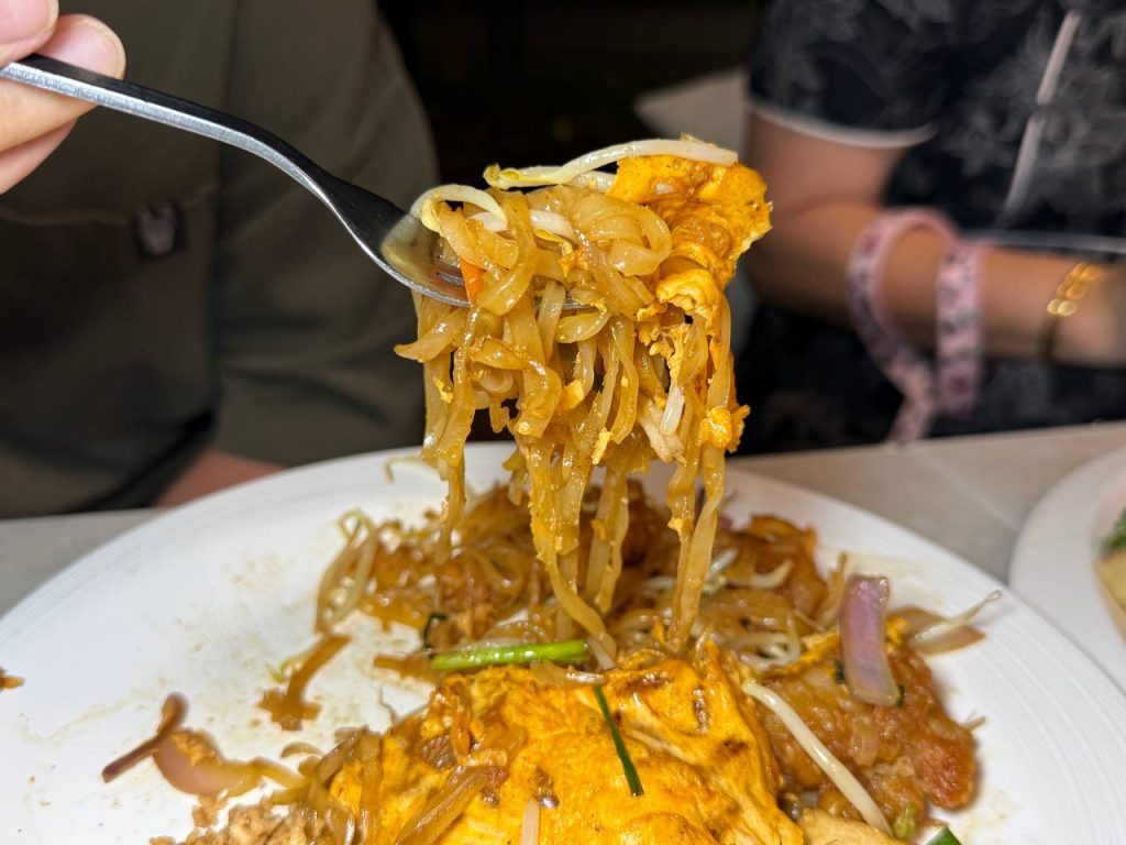 Bangkok Bites: The Hidden Thai Spot in Queenstown Worth Visiting - Alvinology