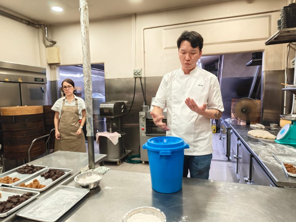 Tanjong Rhu Pau Second Generation Cebrates 30 Anniversary with New Kiosks and Promotions While Keeping Handcrafted Heritage Alive - Alvinology