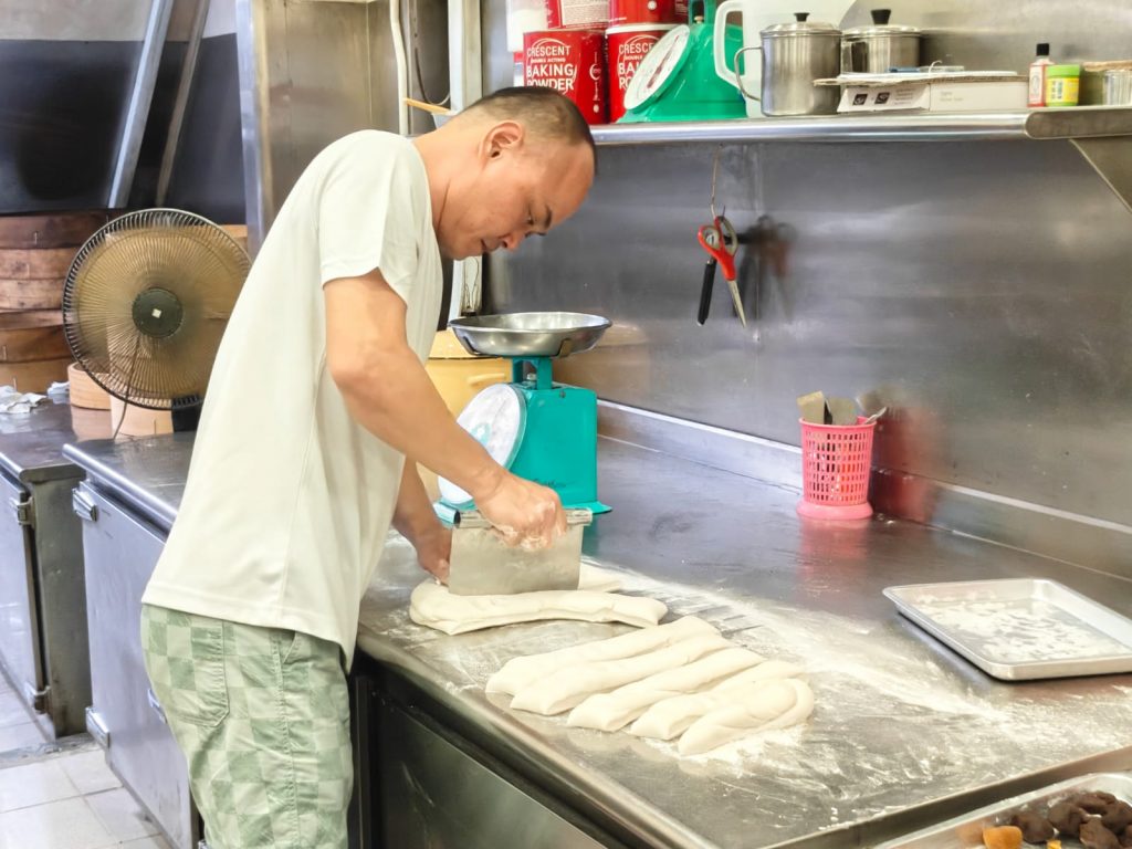 Tanjong Rhu Pau Second Generation Cebrates 30 Anniversary with New Kiosks and Promotions While Keeping Handcrafted Heritage Alive - Alvinology