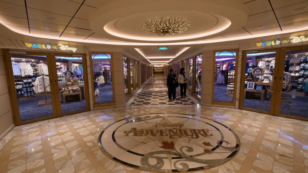 Disney Adventure Christened in Singapore with Star Studded Performance and Surprise Appearance by Robert Downey Jr. - Alvinology