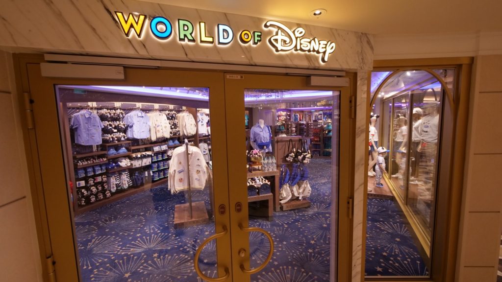 Disney Adventure Christened in Singapore with Star Studded Performance and Surprise Appearance by Robert Downey Jr. - Alvinology