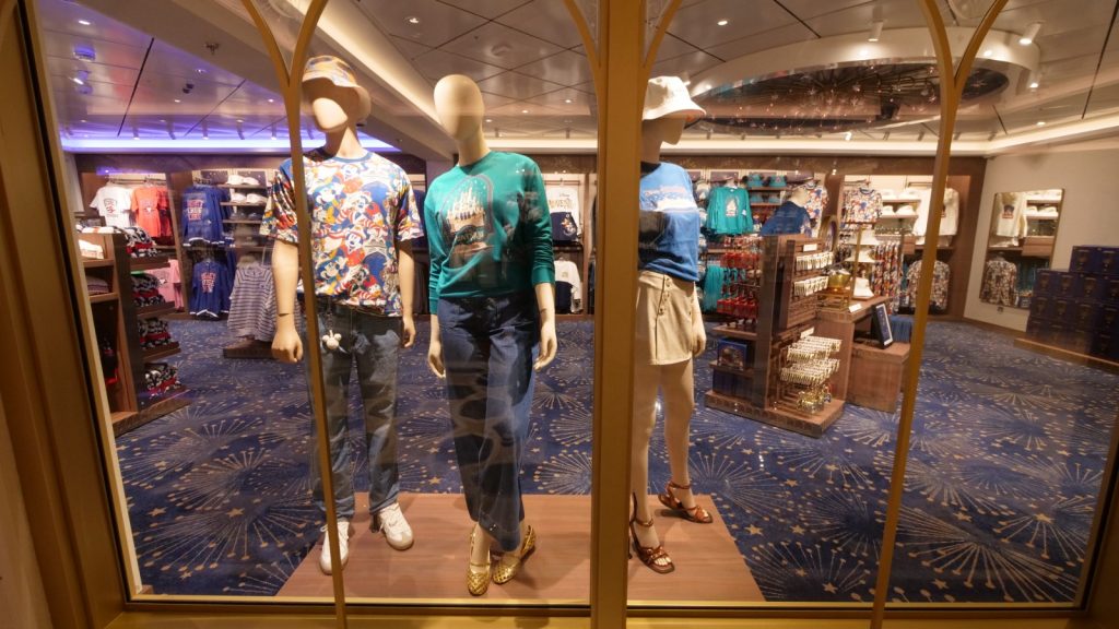 Disney Adventure Christened in Singapore with Star Studded Performance and Surprise Appearance by Robert Downey Jr. - Alvinology