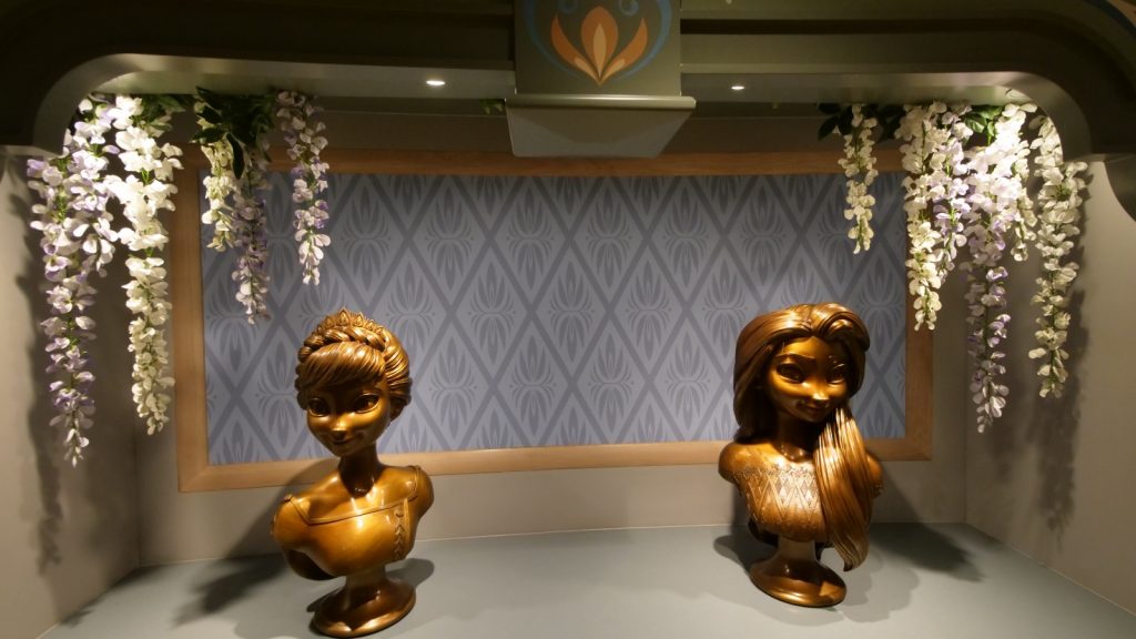 Disney Adventure Christened in Singapore with Star Studded Performance and Surprise Appearance by Robert Downey Jr. - Alvinology