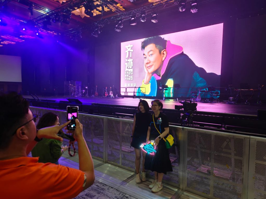 Richie Jen (任贤齐) Brings Nostalgia Filled Night to Singapore, Proves Singalong Classics and Earnestness Never Go Out of Style - Alvinology