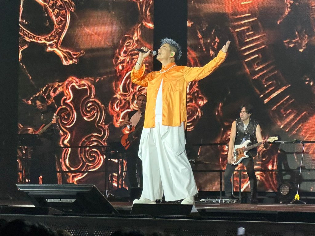 Richie Jen (任贤齐) Brings Nostalgia Filled Night to Singapore, Proves Singalong Classics and Earnestness Never Go Out of Style - Alvinology
