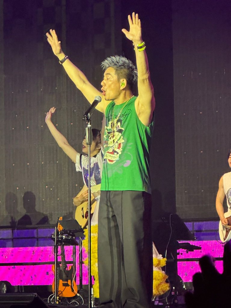Richie Jen (任贤齐) Brings Nostalgia Filled Night to Singapore, Proves Singalong Classics and Earnestness Never Go Out of Style - Alvinology