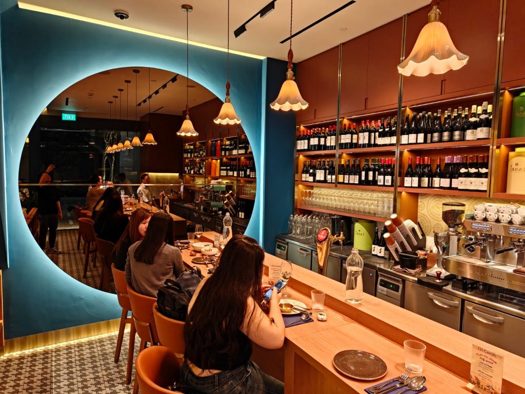 [Review] Escargots, Steak Au Poivre And All Under $25 at Les Canons, ilLido Group’s Affordable French Bistro in the CBD - Alvinology