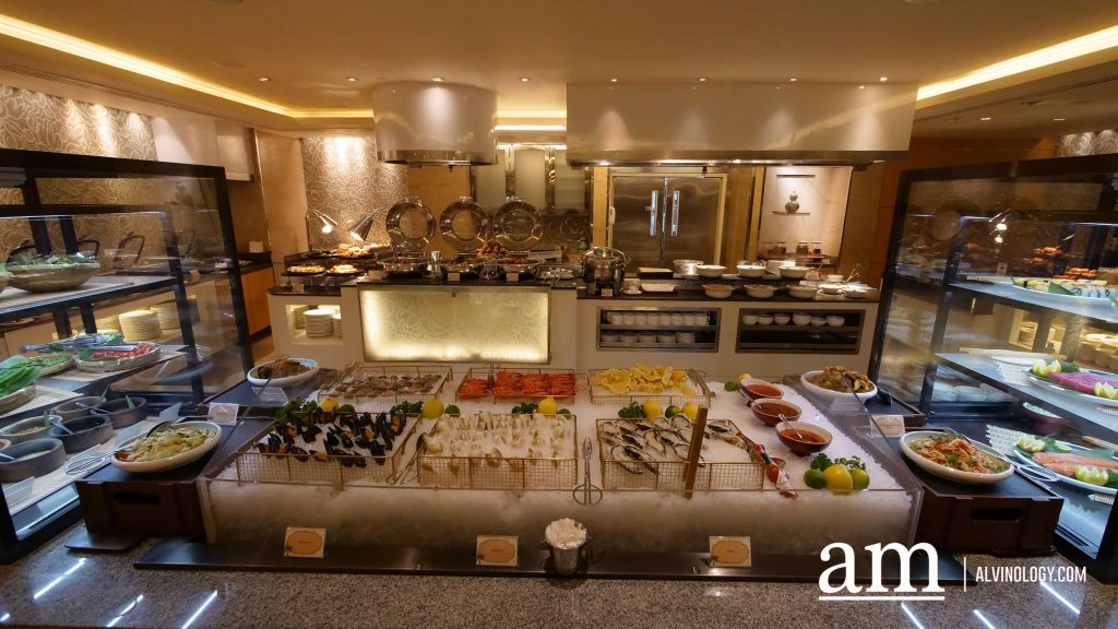 [Promo Alert] Why Kampung Fiesta 1-For-1 Dinner Buffet at Holiday Inn Orchard Singapore City Centre Is The Ultimate Catch For Seafood Lovers this Festive Season - Alvinology