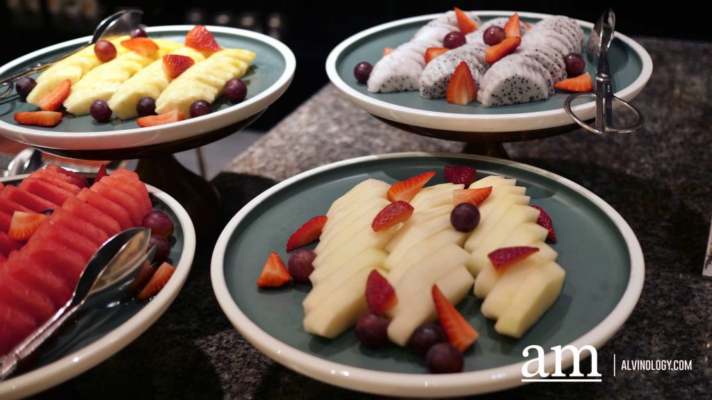 [Promo Alert] Why Kampung Fiesta 1-For-1 Dinner Buffet at Holiday Inn Orchard Singapore City Centre Is The Ultimate Catch For Seafood Lovers this Festive Season - Alvinology