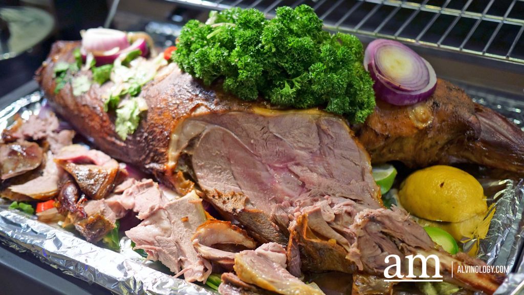 [Promo Alert] Why Kampung Fiesta 1-For-1 Dinner Buffet at Holiday Inn Orchard Singapore City Centre Is The Ultimate Catch For Seafood Lovers this Festive Season - Alvinology