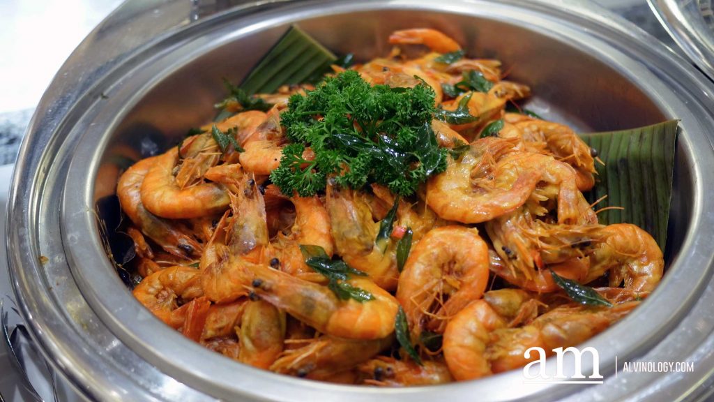 [Promo Alert] Why Kampung Fiesta 1-For-1 Dinner Buffet at Holiday Inn Orchard Singapore City Centre Is The Ultimate Catch For Seafood Lovers this Festive Season - Alvinology