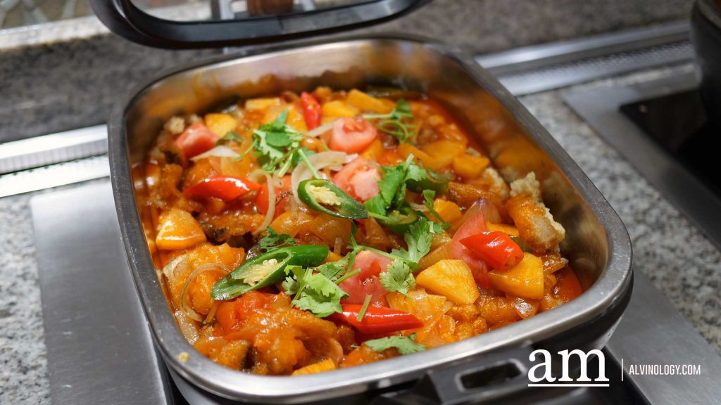 [Promo Alert] Why Kampung Fiesta 1-For-1 Dinner Buffet at Holiday Inn Orchard Singapore City Centre Is The Ultimate Catch For Seafood Lovers this Festive Season - Alvinology
