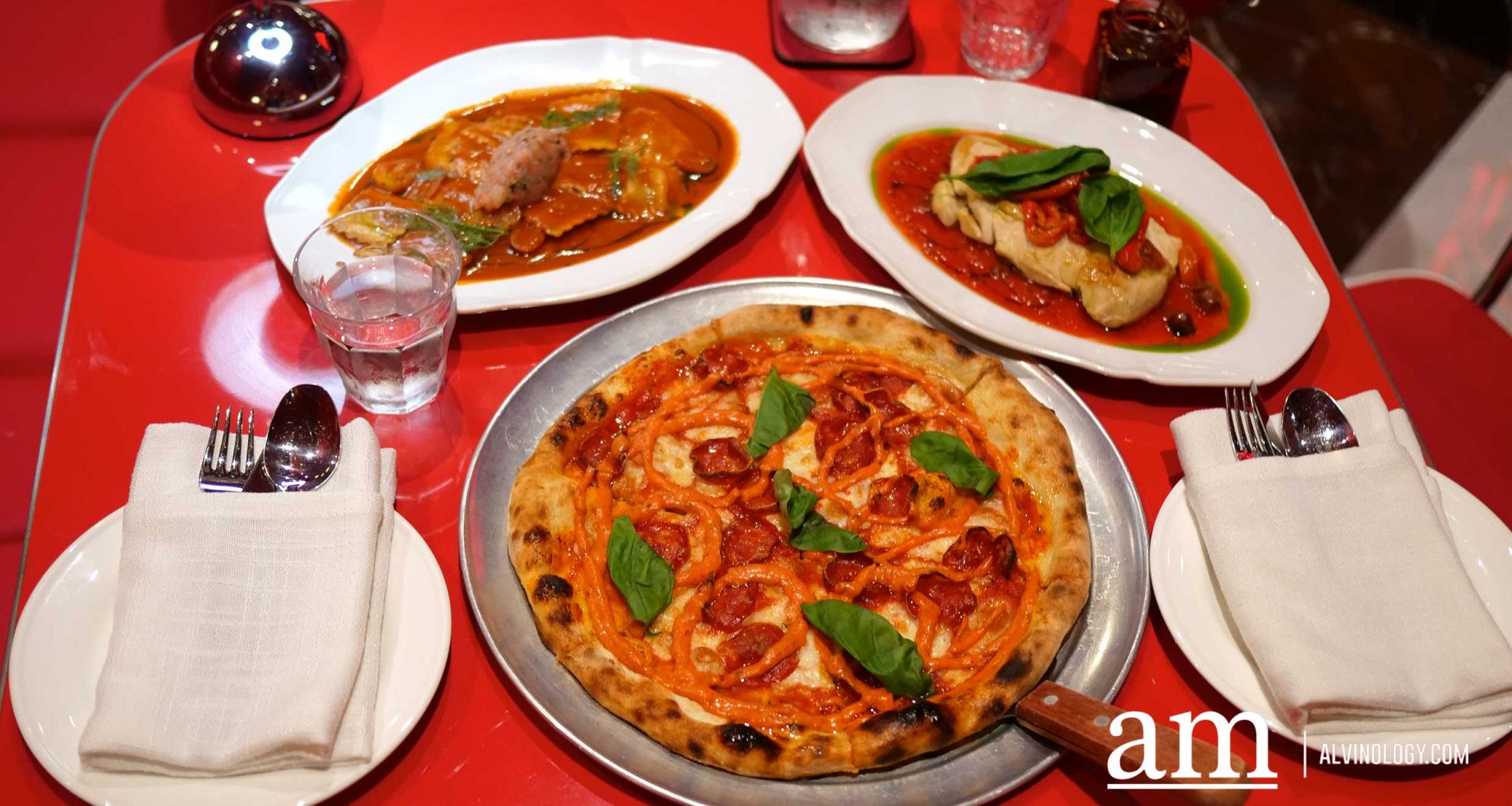 [Review] Medusa Osteria Romana Brings a Very Red and Very Loud Slice of 1960s Rome to Singapore - Alvinology