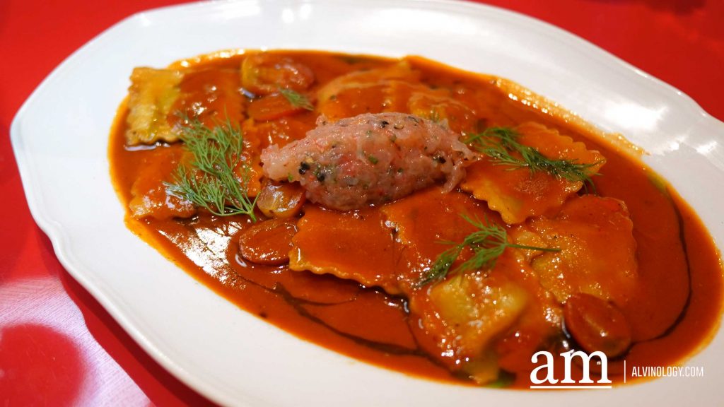 [Review] Medusa Osteria Romana Brings a Very Red and Very Loud Slice of 1960s Rome to Singapore - Alvinology