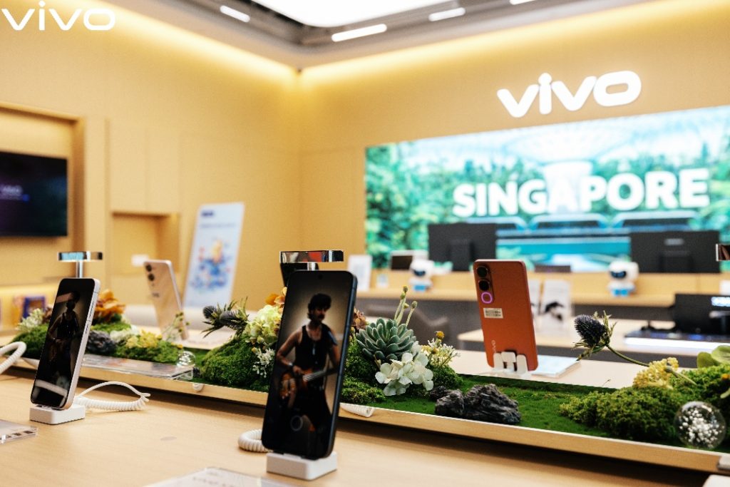 vivo Singapore Launches First Experience & Service Store at 313@Somerset, Elevating Customer Support - Alvinology