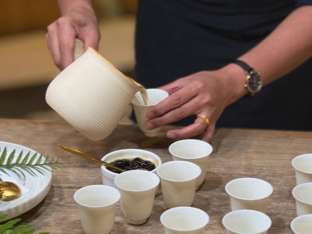 A Crafted Taiwanese Experience at Typhoon Cafe: Buffet Under $20 and Pot-Boiled Milk Tea A Crafted Taiwanese Experience at Typhoon Cafe: Buffet Under $20 and Pot-Boiled Milk Tea - Alvinology
