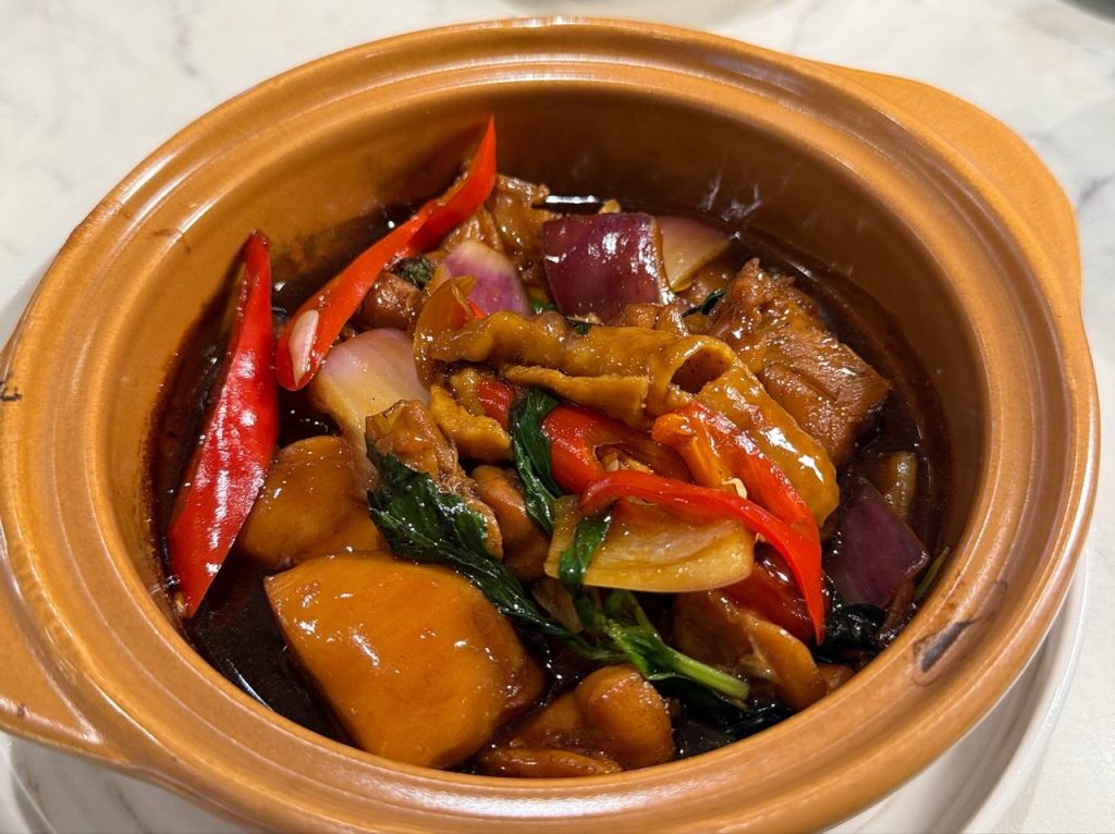 A Crafted Taiwanese Experience at Typhoon Cafe: Buffet Under $20 and Pot-Boiled Milk Tea A Crafted Taiwanese Experience at Typhoon Cafe: Buffet Under $20 and Pot-Boiled Milk Tea - Alvinology