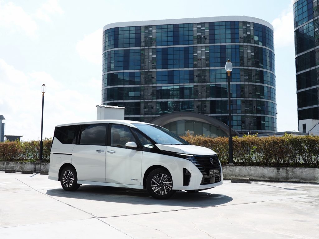 [Car Review] Nissan Serena Smart 8: She blends to your every needs - Alvinology