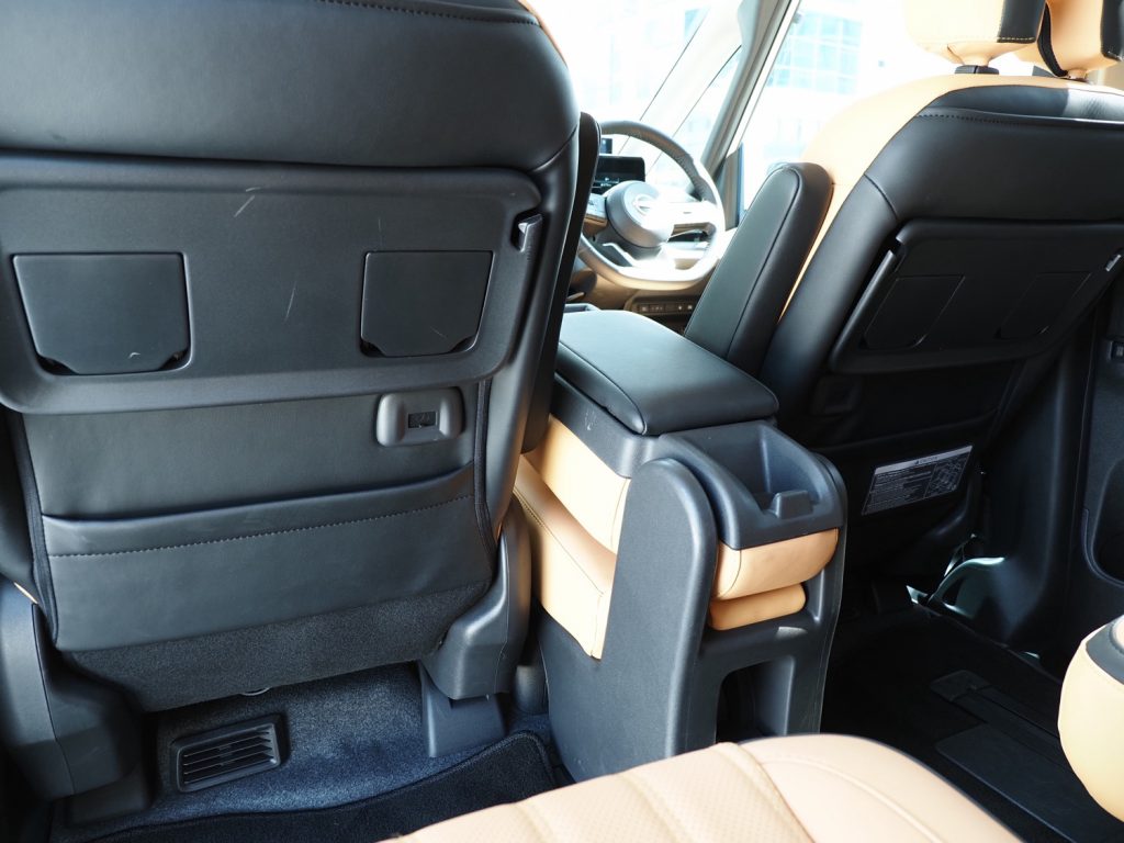 [Car Review] Nissan Serena Smart 8: She blends to your every needs - Alvinology