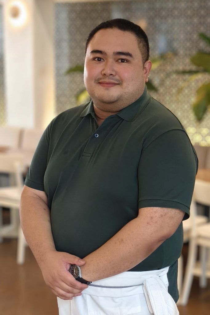 Regional Hawker Showcase Returns to Raffles Courtyard with Authentic Flavours of the Philippines - Alvinology