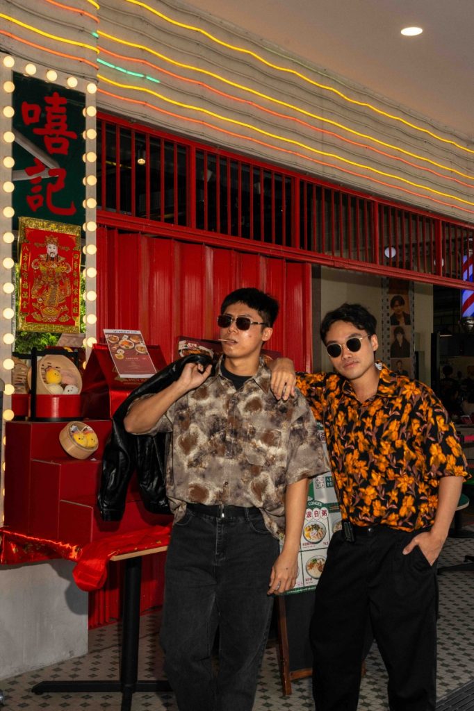 [PROMO Alert] Step Back In Time At Hey Kee HK Seafood And Score Free Wings With Their Dress Up Promo - Alvinology