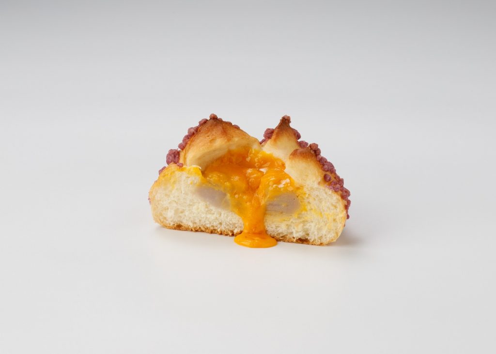 BreadTalk Launches Lilac Themed Yam and Bluebery Bread and Pastries for Mother's Day - Alvinology