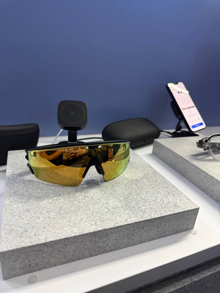[Review] Meta and EssilorLuxottica Launch Ray-Ban Meta and Oakley Meta AI Glasses in Singapore - Alvinology