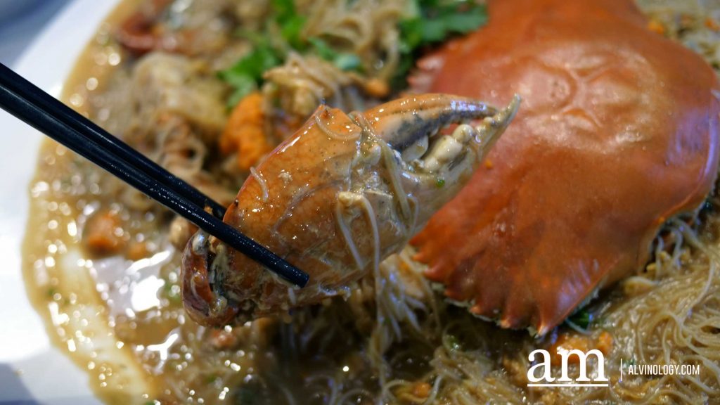 [PROMO Alert] Step Back In Time At Hey Kee HK Seafood And Score Free Wings With Their Dress Up Promo - Alvinology