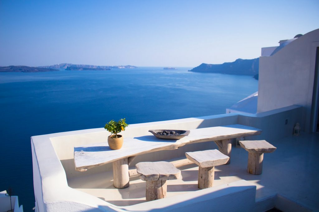 How to Plan the Perfect Island-Hopping Itinerary in Greece - Alvinology