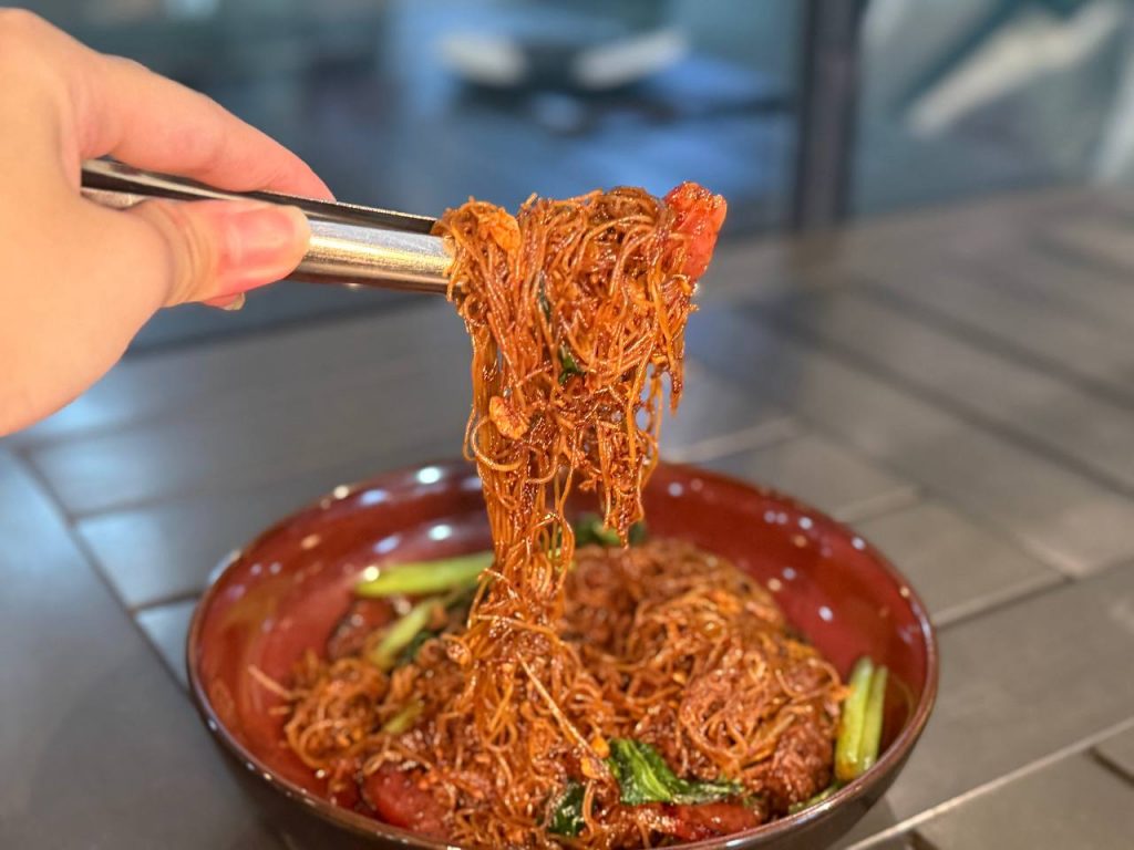 [Review] A Pet-Friendly Mother’s Day Dinner Spot With Roast Lechon and More - Alvinology