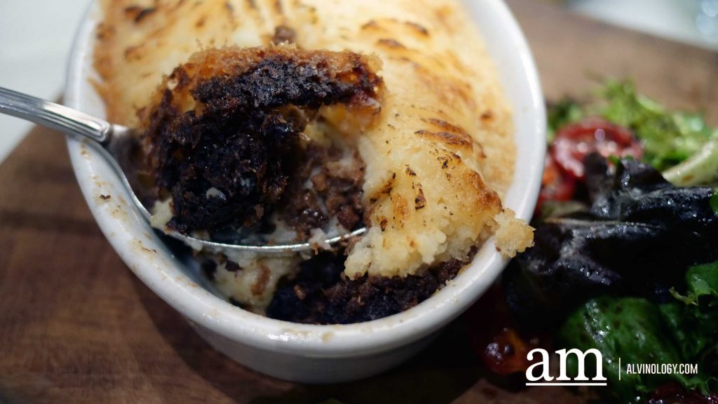 [Review] Violet Oon ION Orchard Welcomes Back Classics like Old School British Hainanese Pork Chop and Shepherd's Pie With New March 2026 Menu Launch - Alvinology