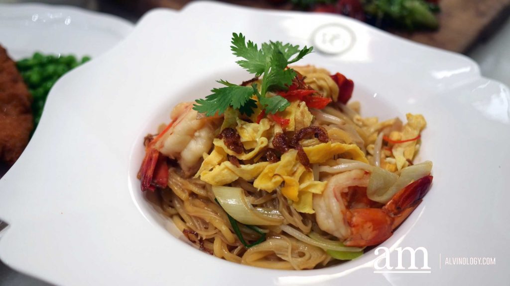 [Review] Violet Oon ION Orchard Welcomes Back Classics like Old School British Hainanese Pork Chop and Shepherd's Pie With New March 2026 Menu Launch - Alvinology